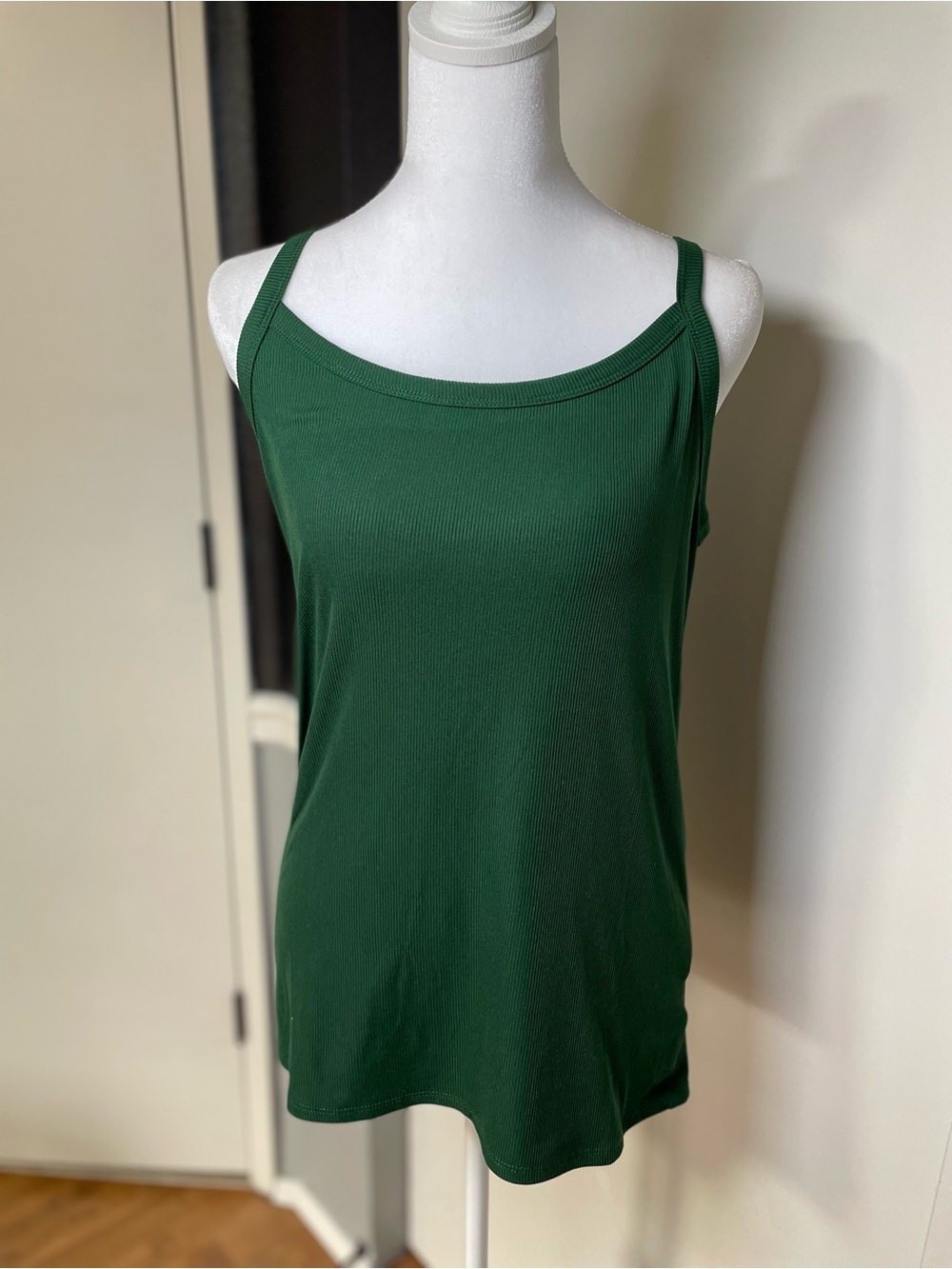 No Boundaries Dark Green Scoop Neck Tank Top